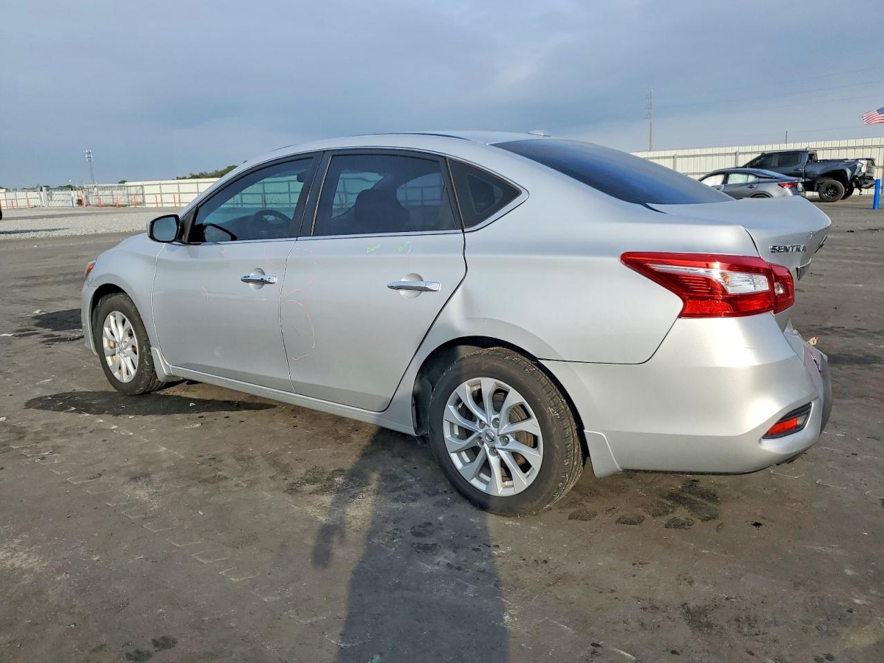 2019 NISSAN SENTRA S photo 2