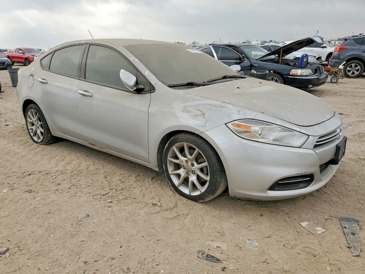 2013 DODGE DART SXT photo 4