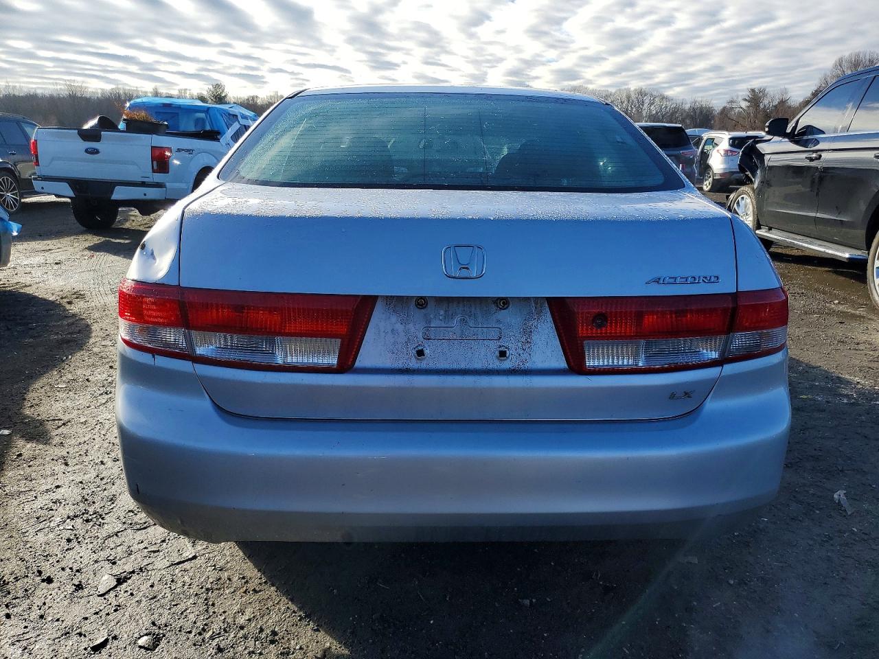 2004 HONDA ACCORD LX photo 6