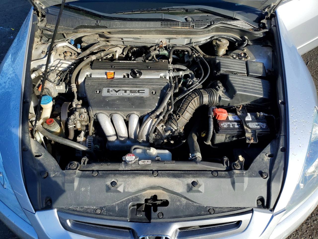 2004 HONDA ACCORD LX photo 11