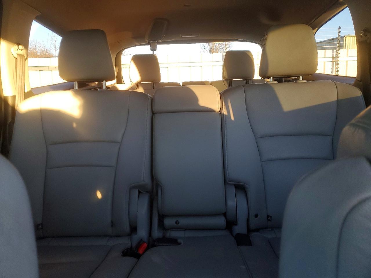 2016 HONDA PILOT EXL photo 10