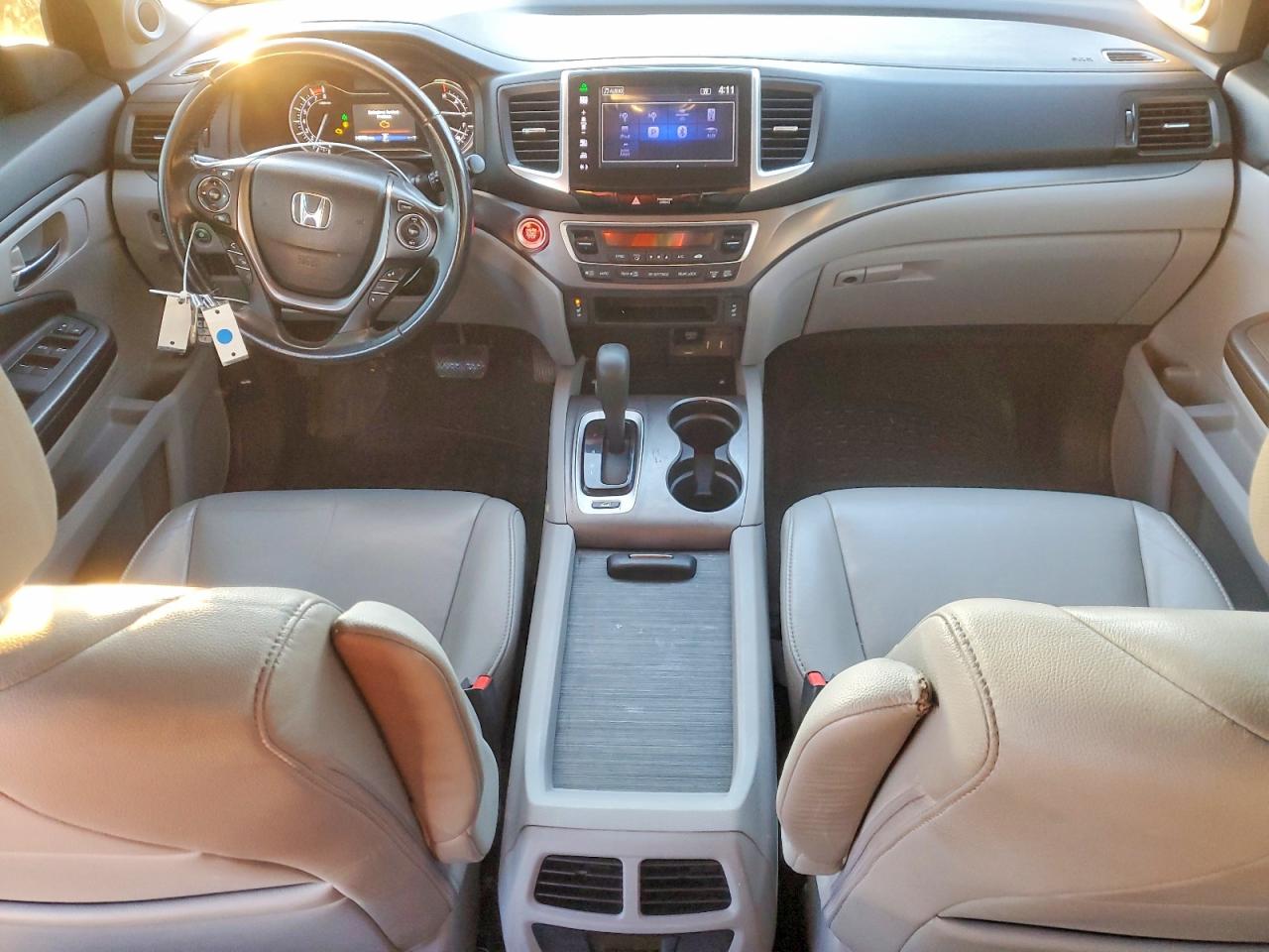 2016 HONDA PILOT EXL photo 8