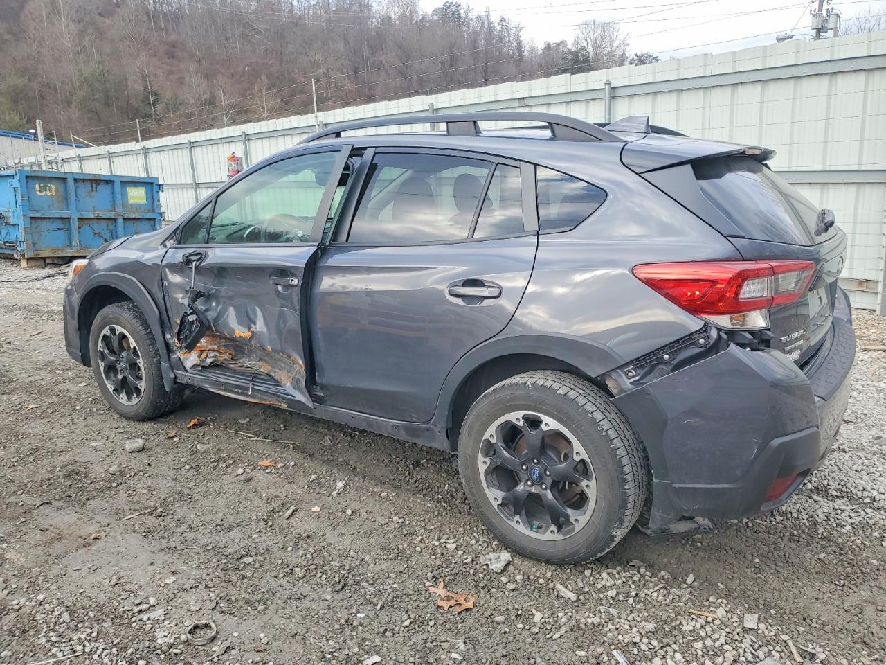 2021 SUBARU CROSSTREK PREMIUM photo 2