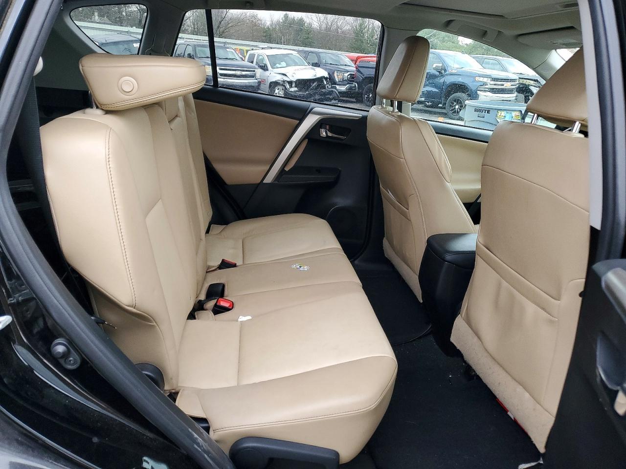 2015 TOYOTA RAV4 LIMITED photo 11