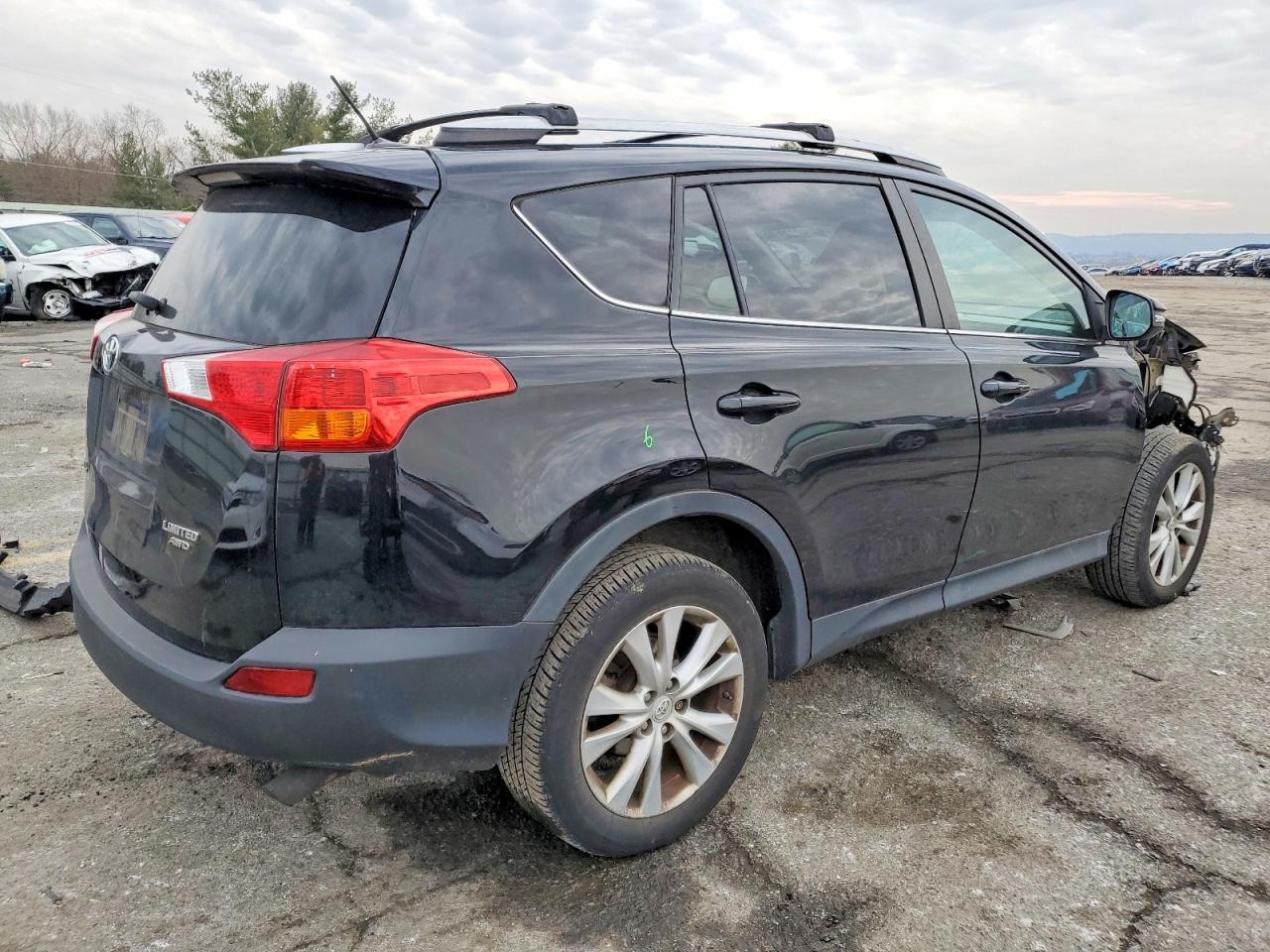 2015 TOYOTA RAV4 LIMITED photo 3