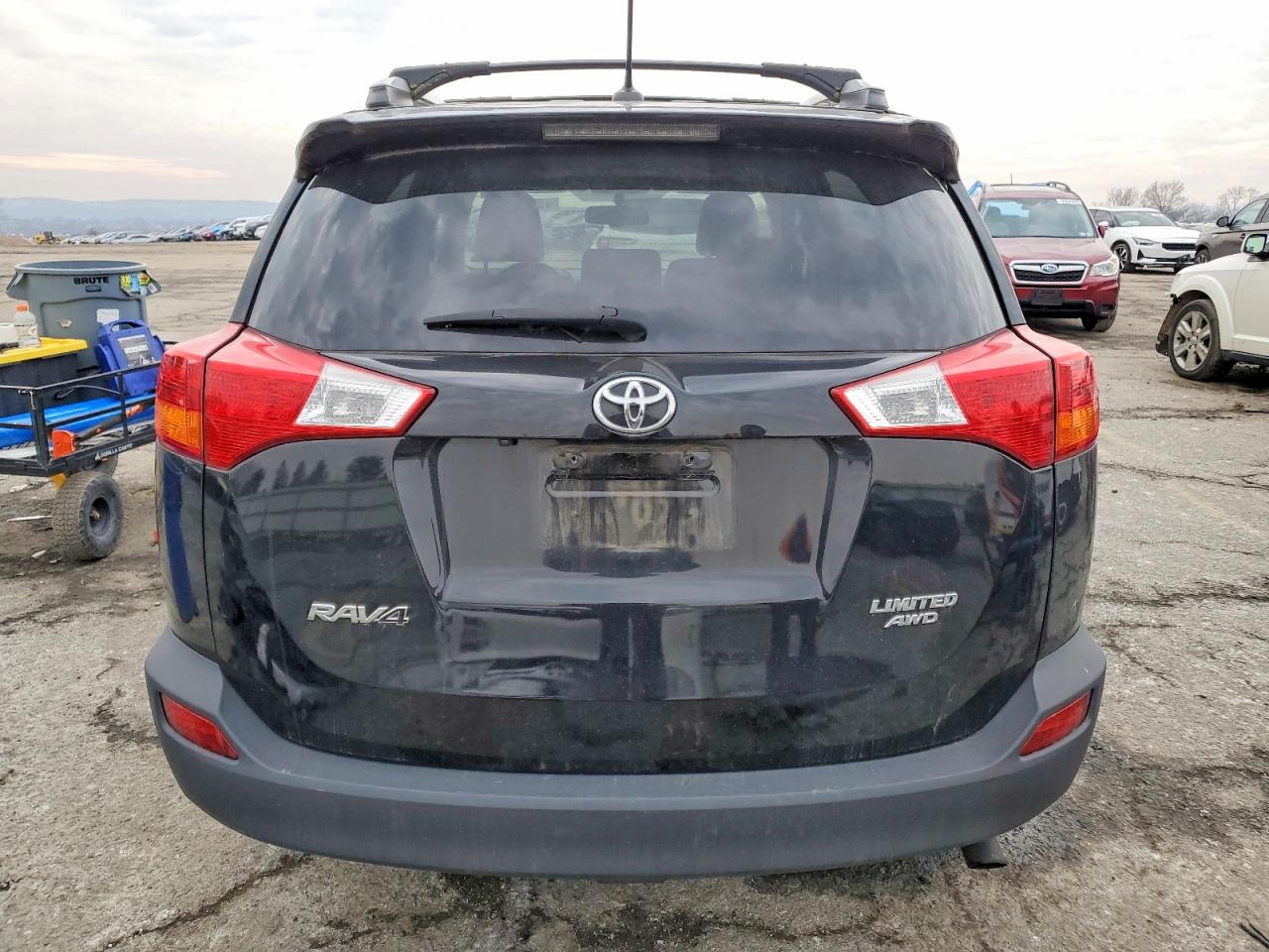 2015 TOYOTA RAV4 LIMITED photo 6