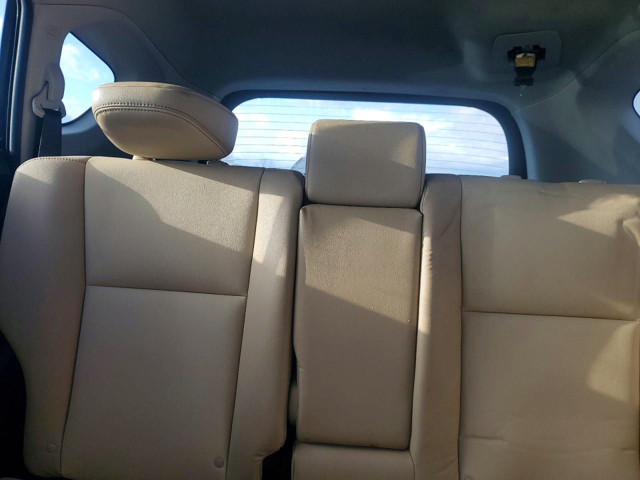 2015 TOYOTA RAV4 LIMITED photo 10