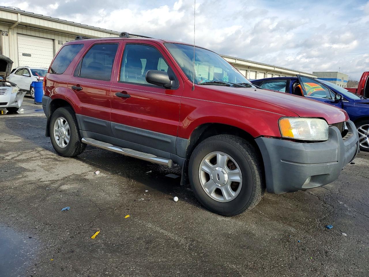 2004 FORD ESCAPE XLT photo 7