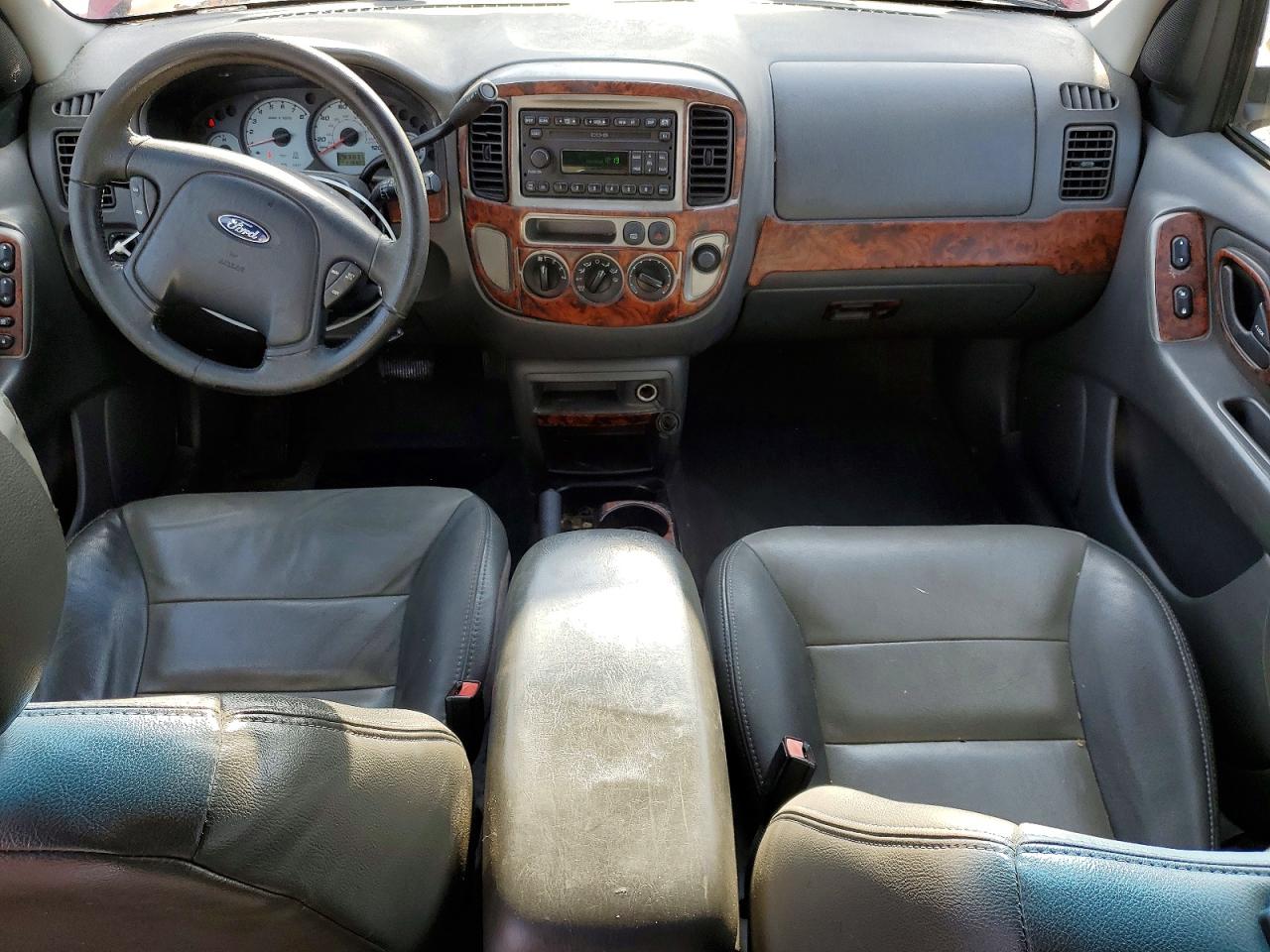2004 FORD ESCAPE XLT photo 15