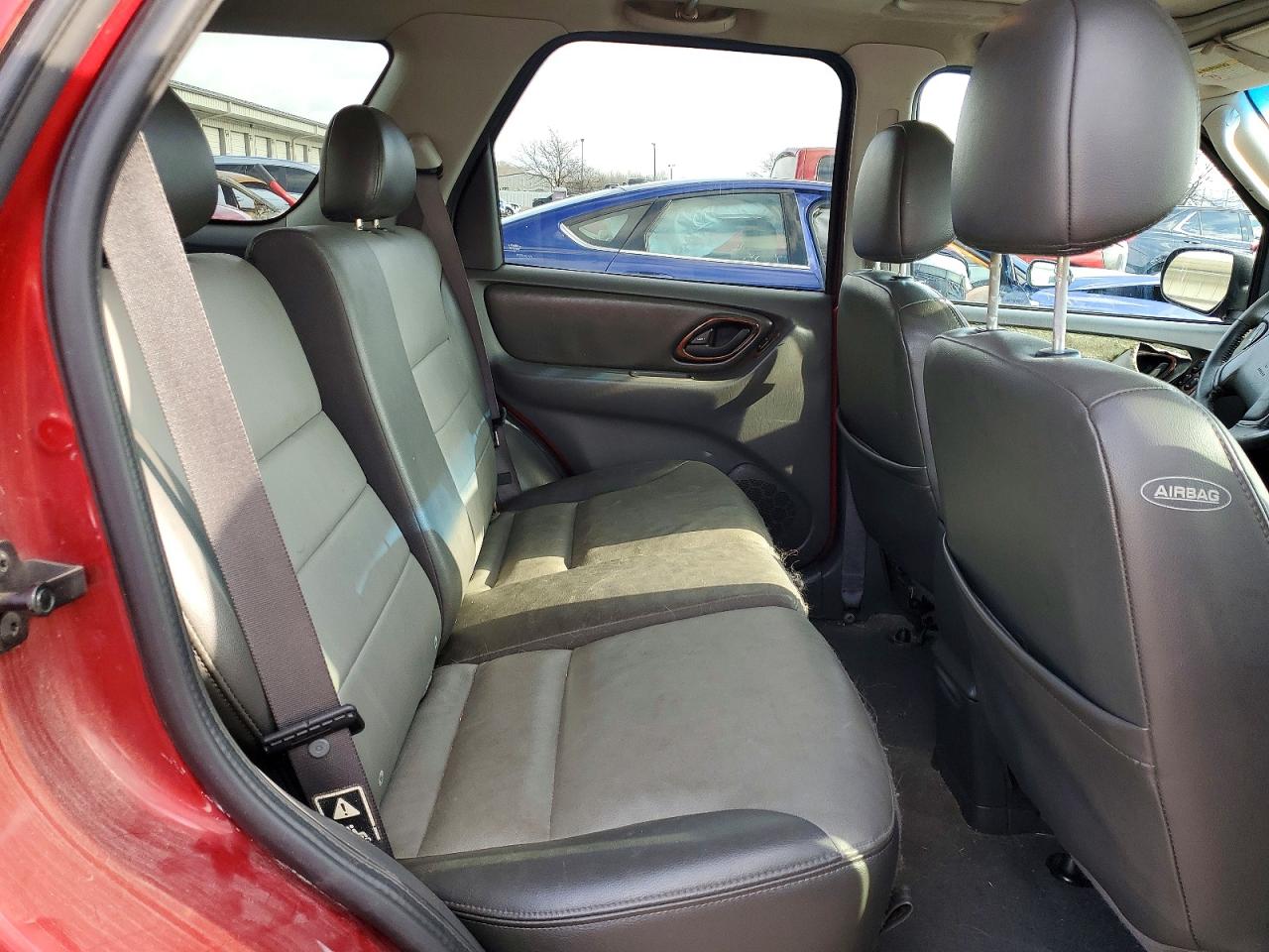 2004 FORD ESCAPE XLT photo 21