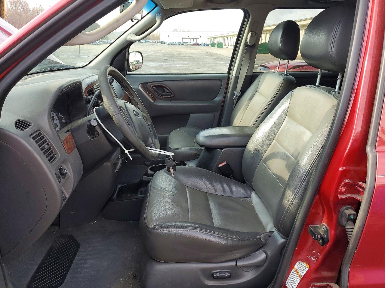 2004 FORD ESCAPE XLT photo 13