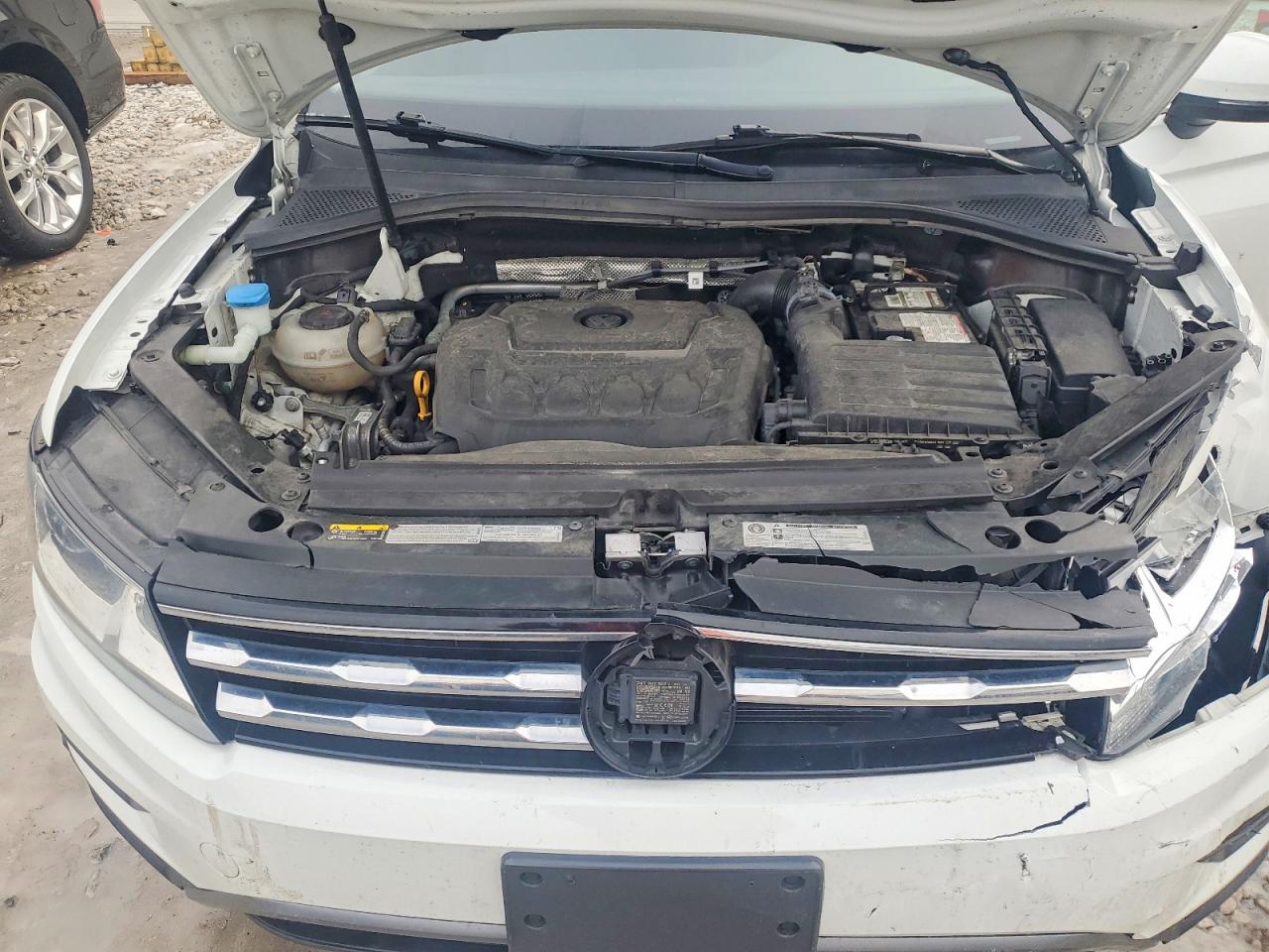 2020 VOLKSWAGEN TIGUAN SE photo 12
