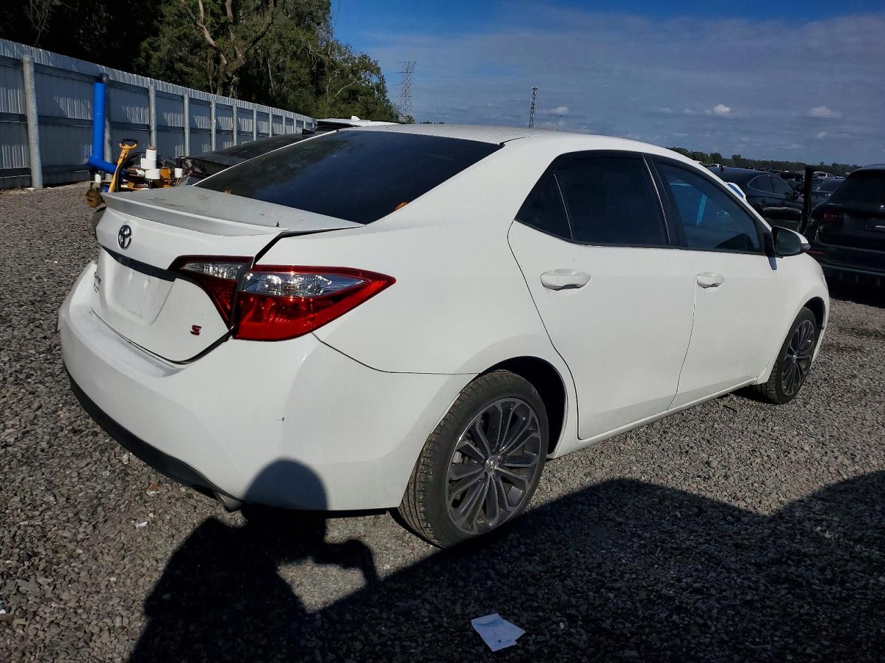 2016 TOYOTA COROLLA L photo 3