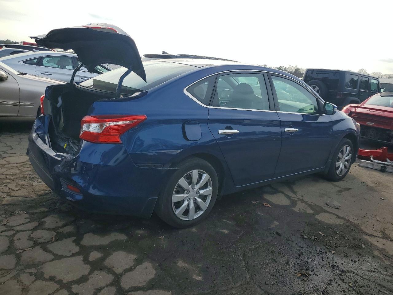 2017 NISSAN SENTRA S photo 3