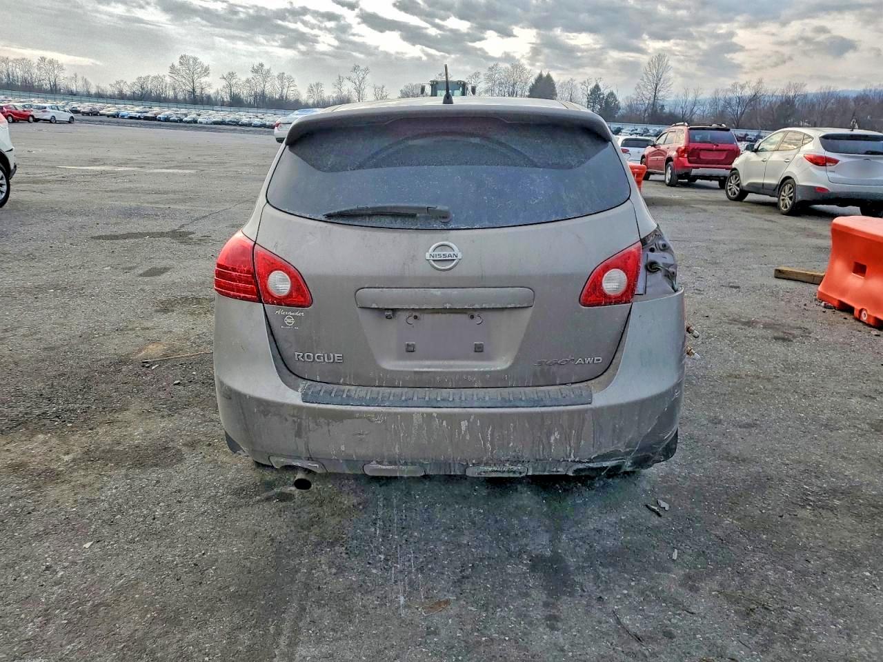 2010 NISSAN ROGUE S photo 6