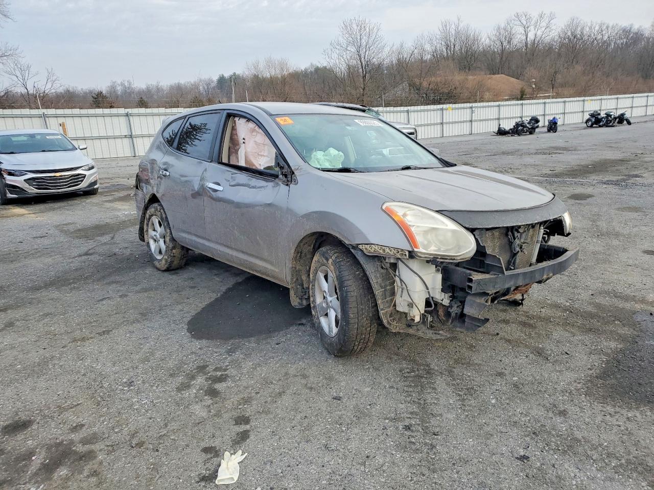 2010 NISSAN ROGUE S photo 4