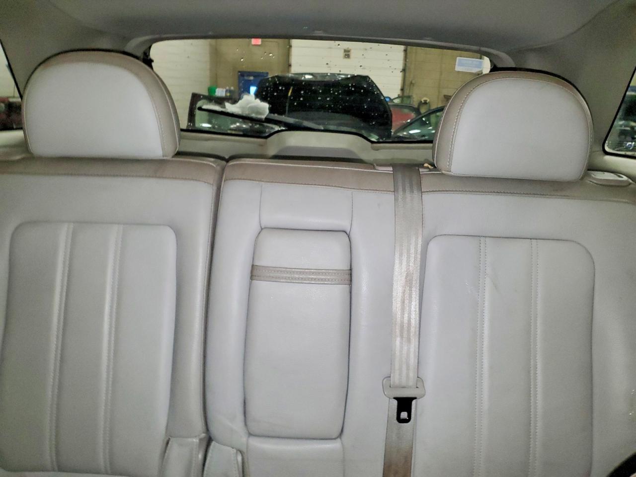 2008 SATURN VUE XR photo 10