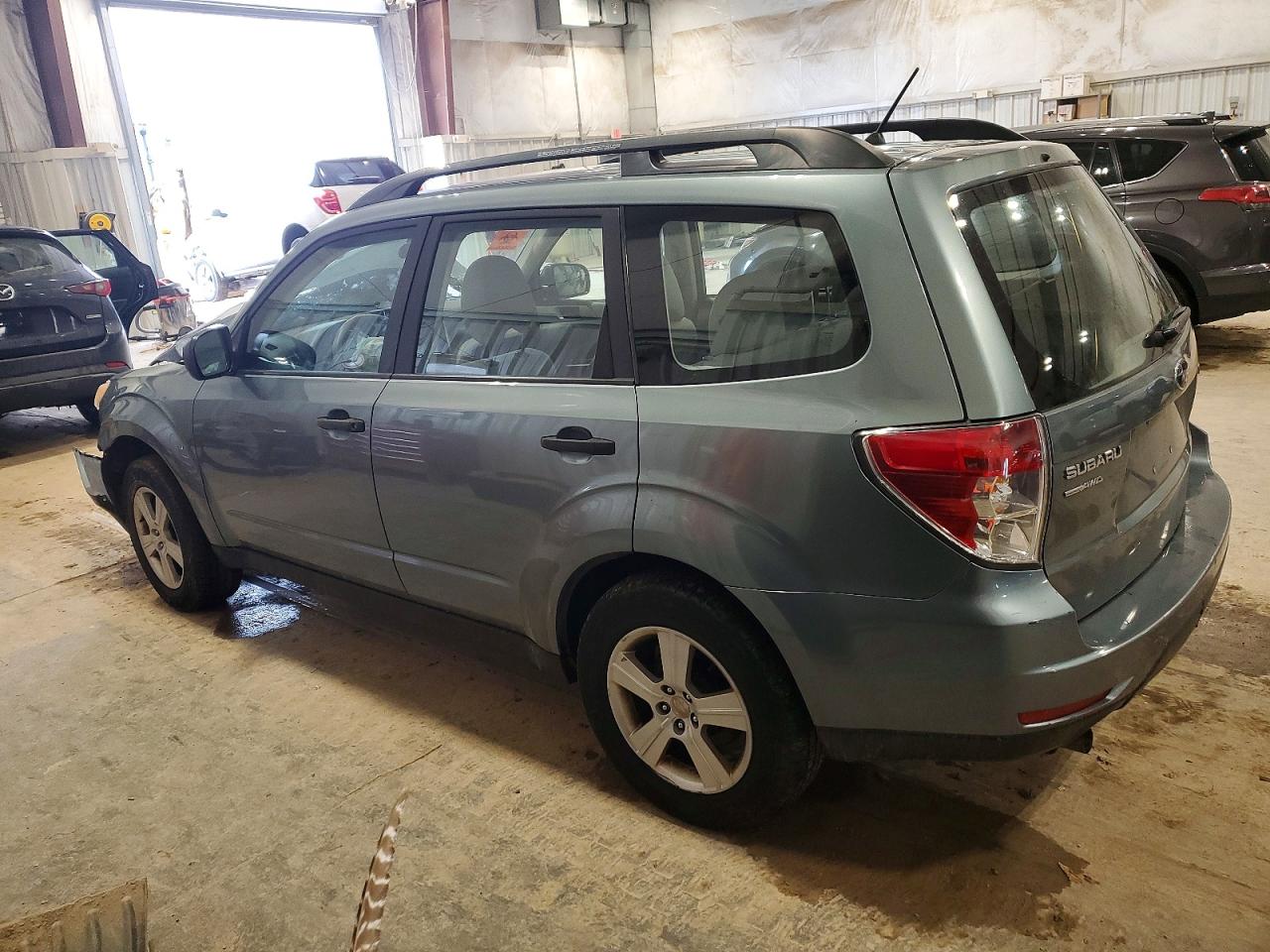 2011 SUBARU FORESTER 2.5X photo 3