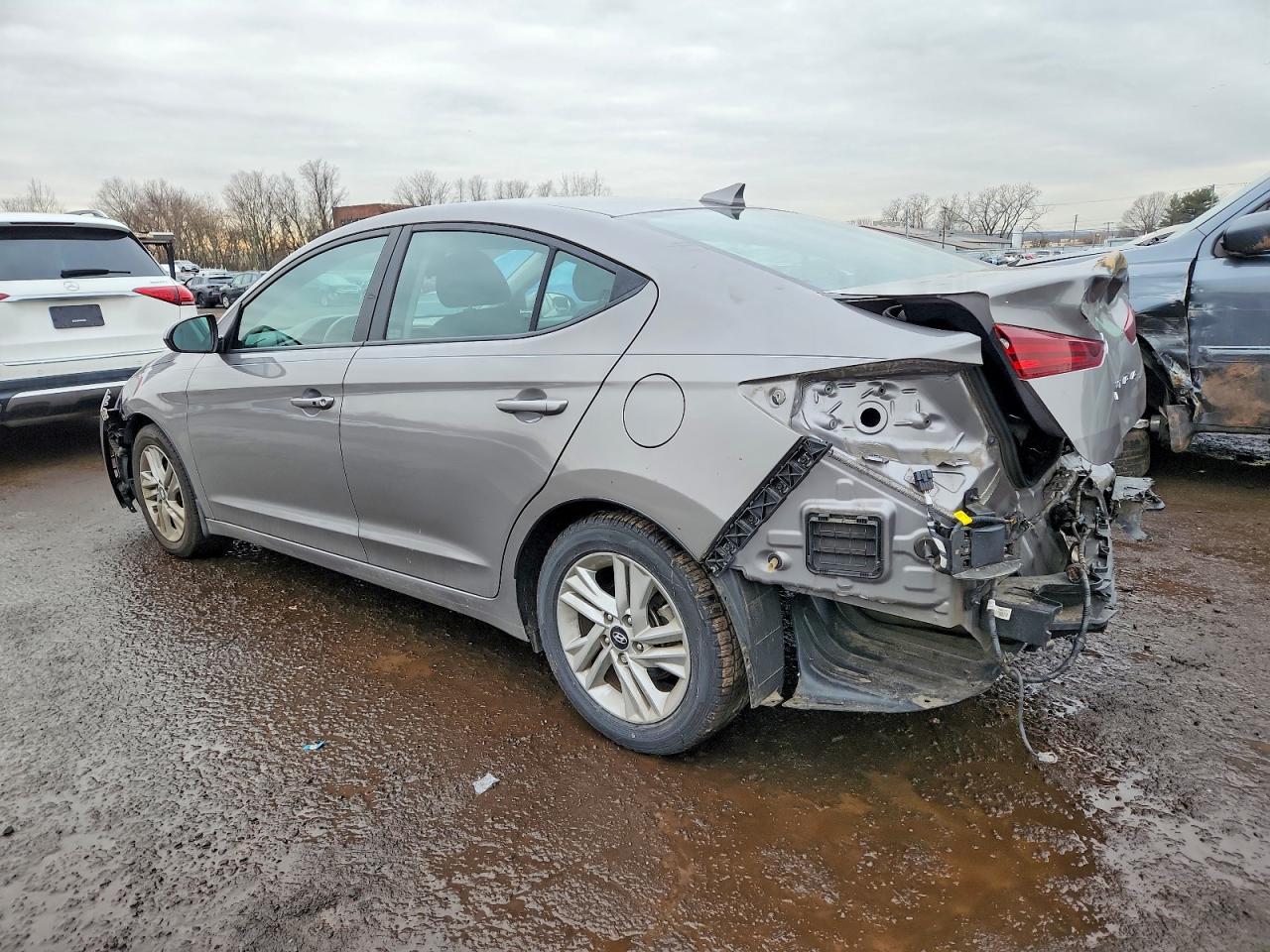 2020 HYUNDAI ELANTRA SEL photo 3