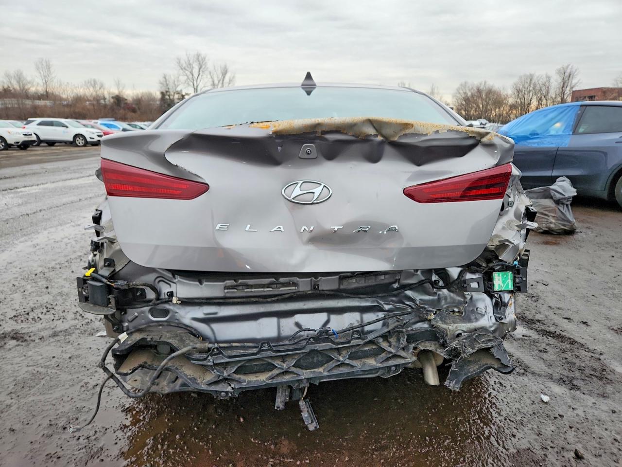 2020 HYUNDAI ELANTRA SEL photo 11