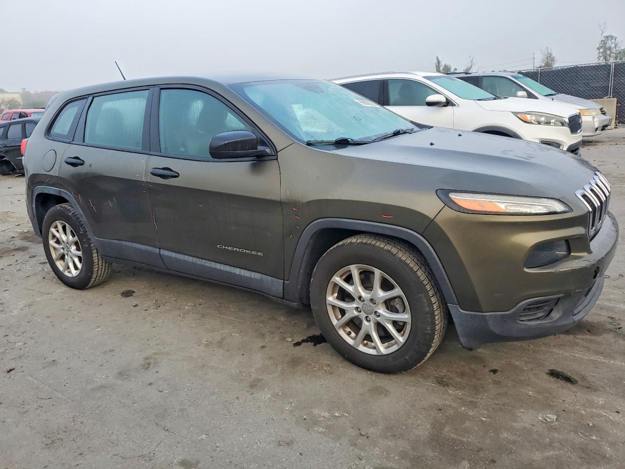 2015 JEEP CHEROKEE SPORT photo 4