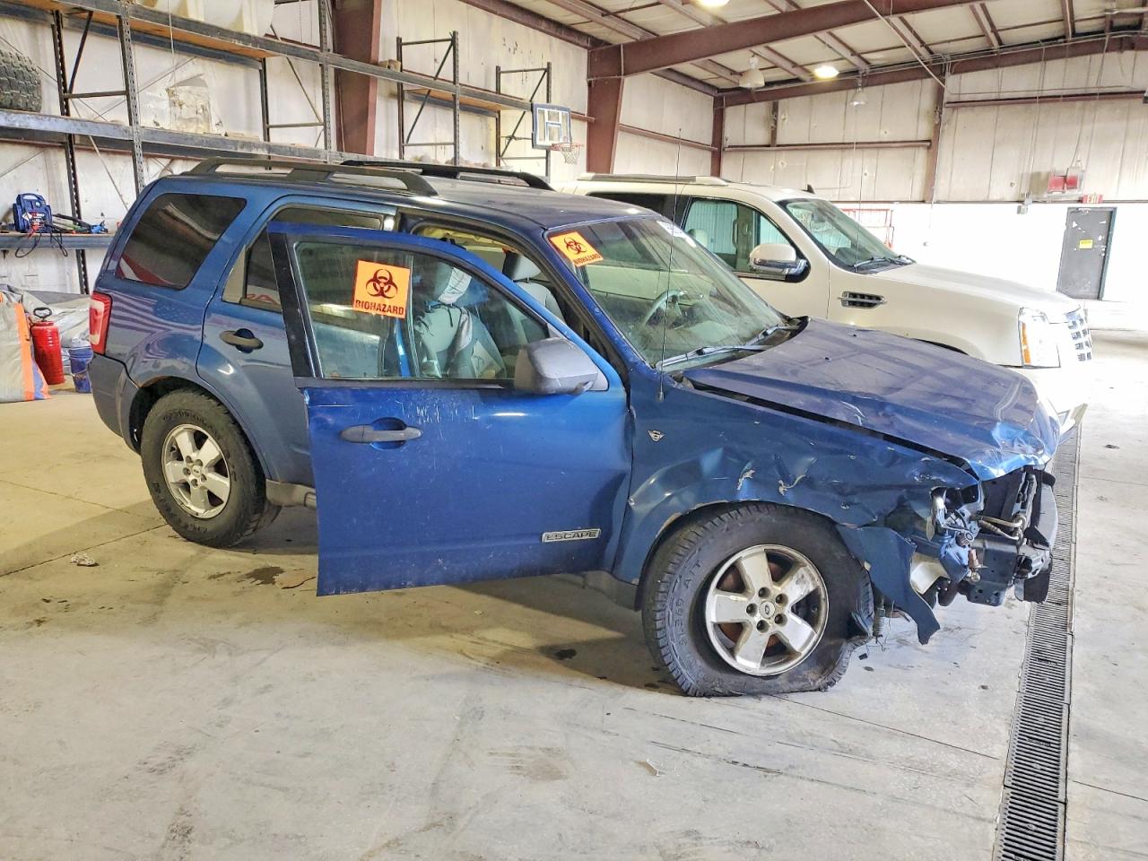2008 FORD ESCAPE XLT photo 4
