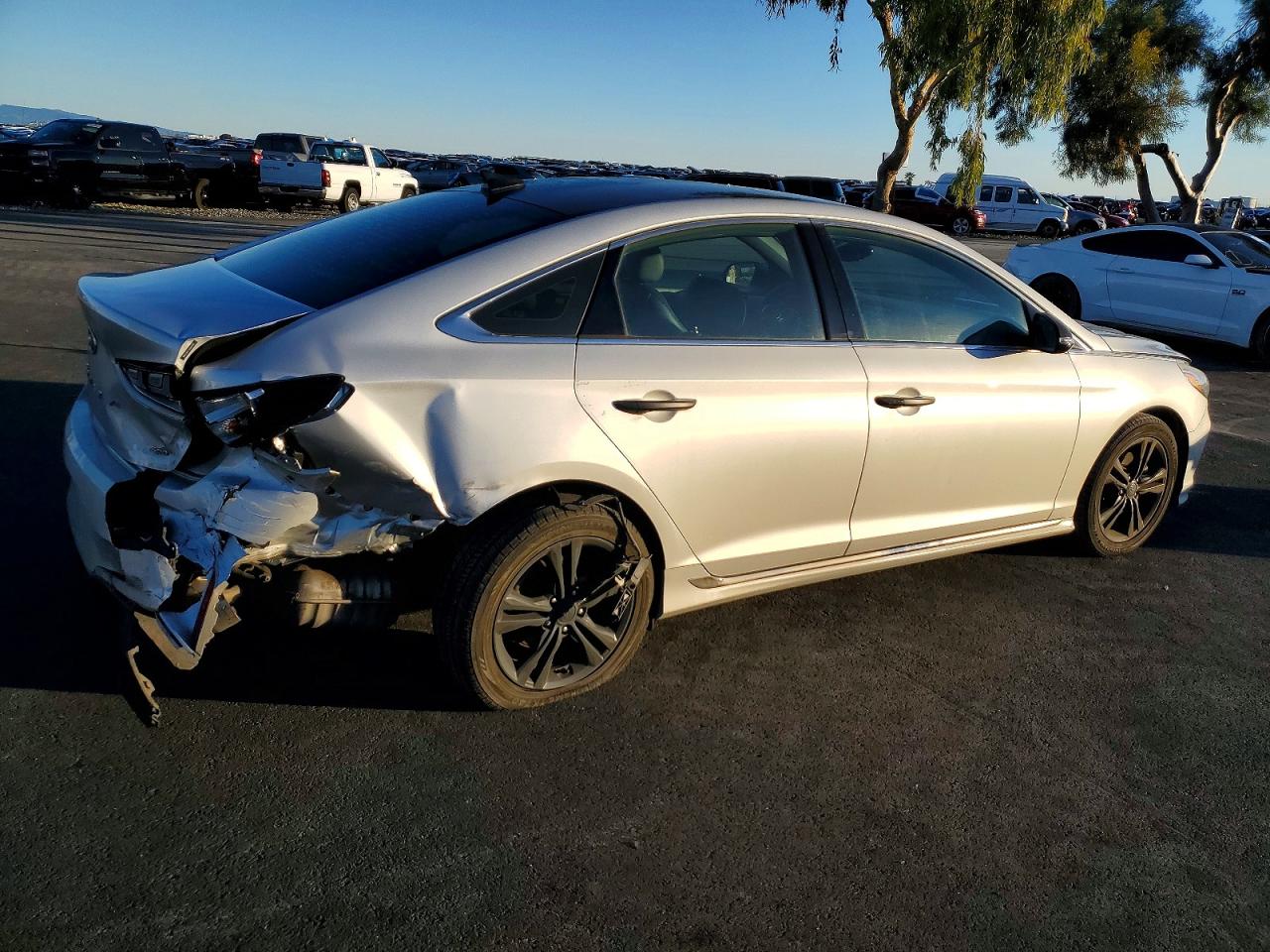 2018 HYUNDAI SONATA SPORT photo 3