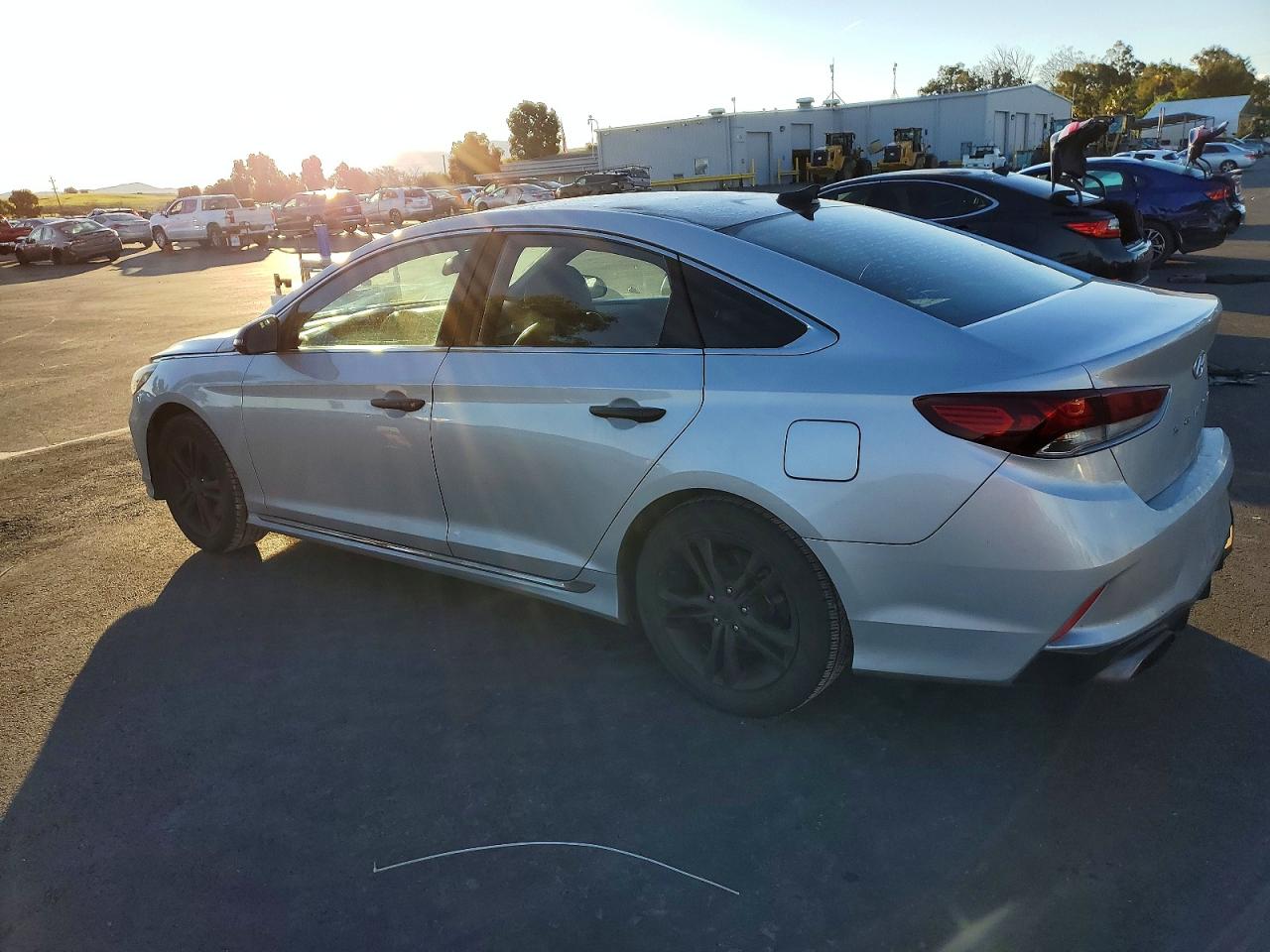 2018 HYUNDAI SONATA SPORT photo 2
