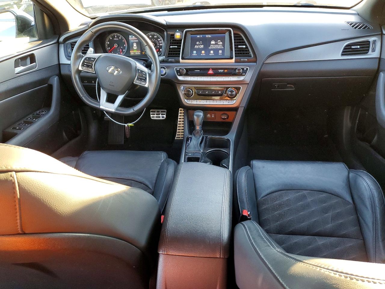 2018 HYUNDAI SONATA SPORT photo 8