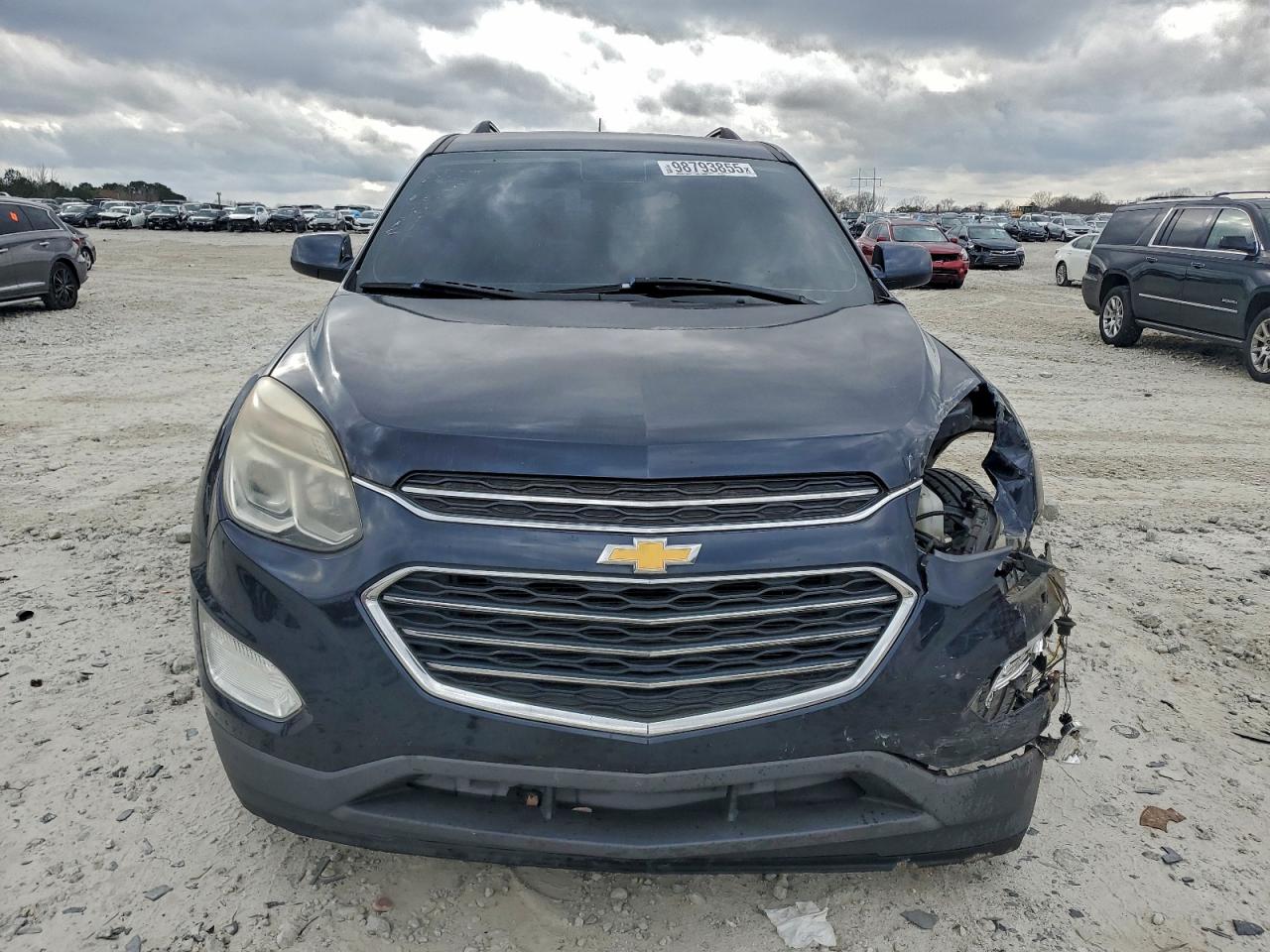 2017 CHEVROLET EQUINOX LT photo 5