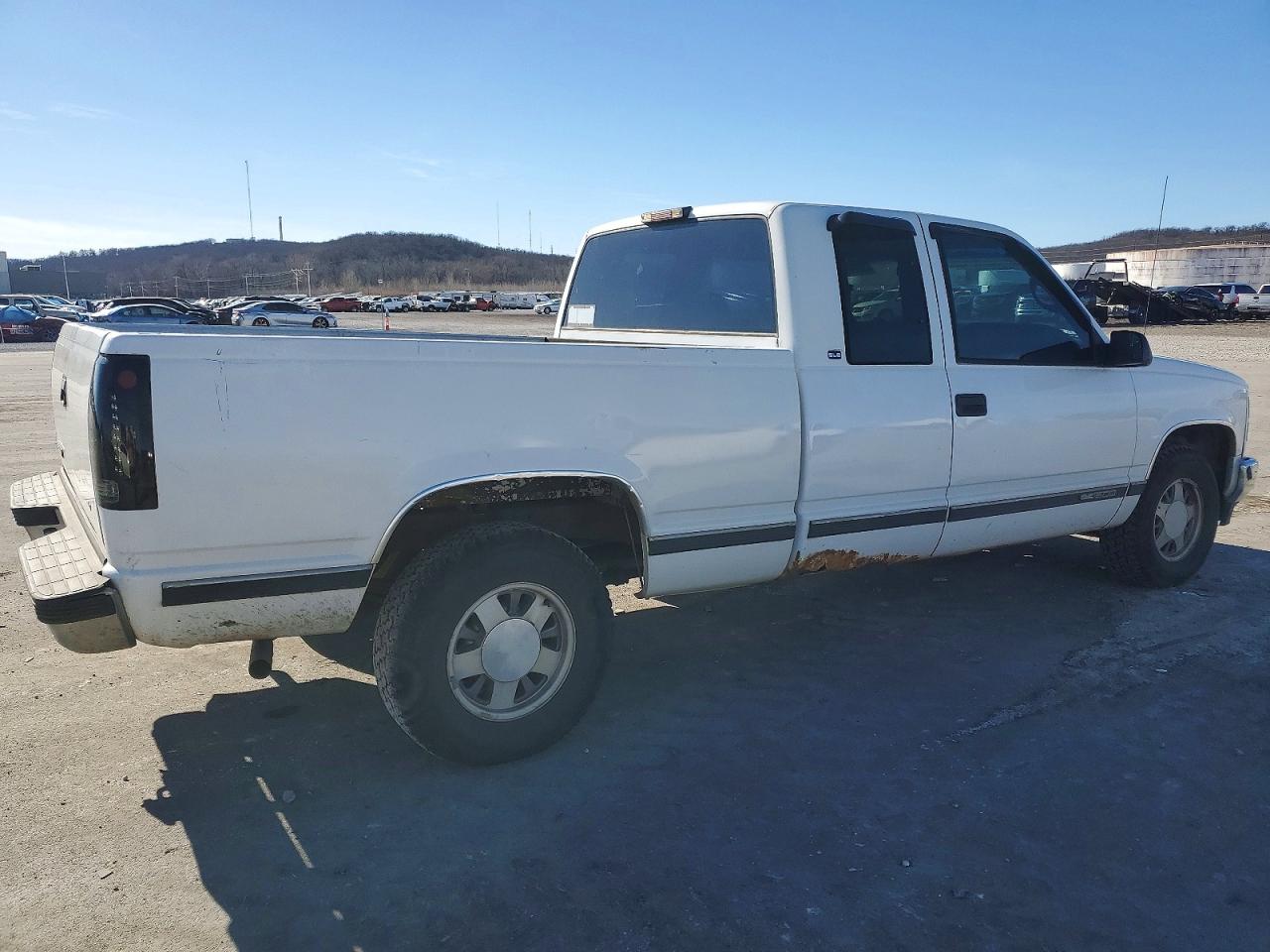 1997 GMC SIERRA C1500 photo 3