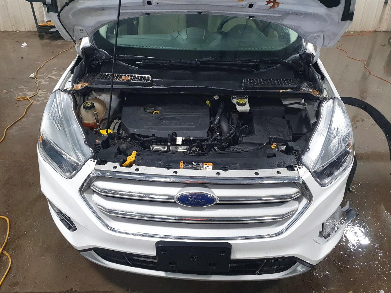 2017 FORD ESCAPE SE photo 12