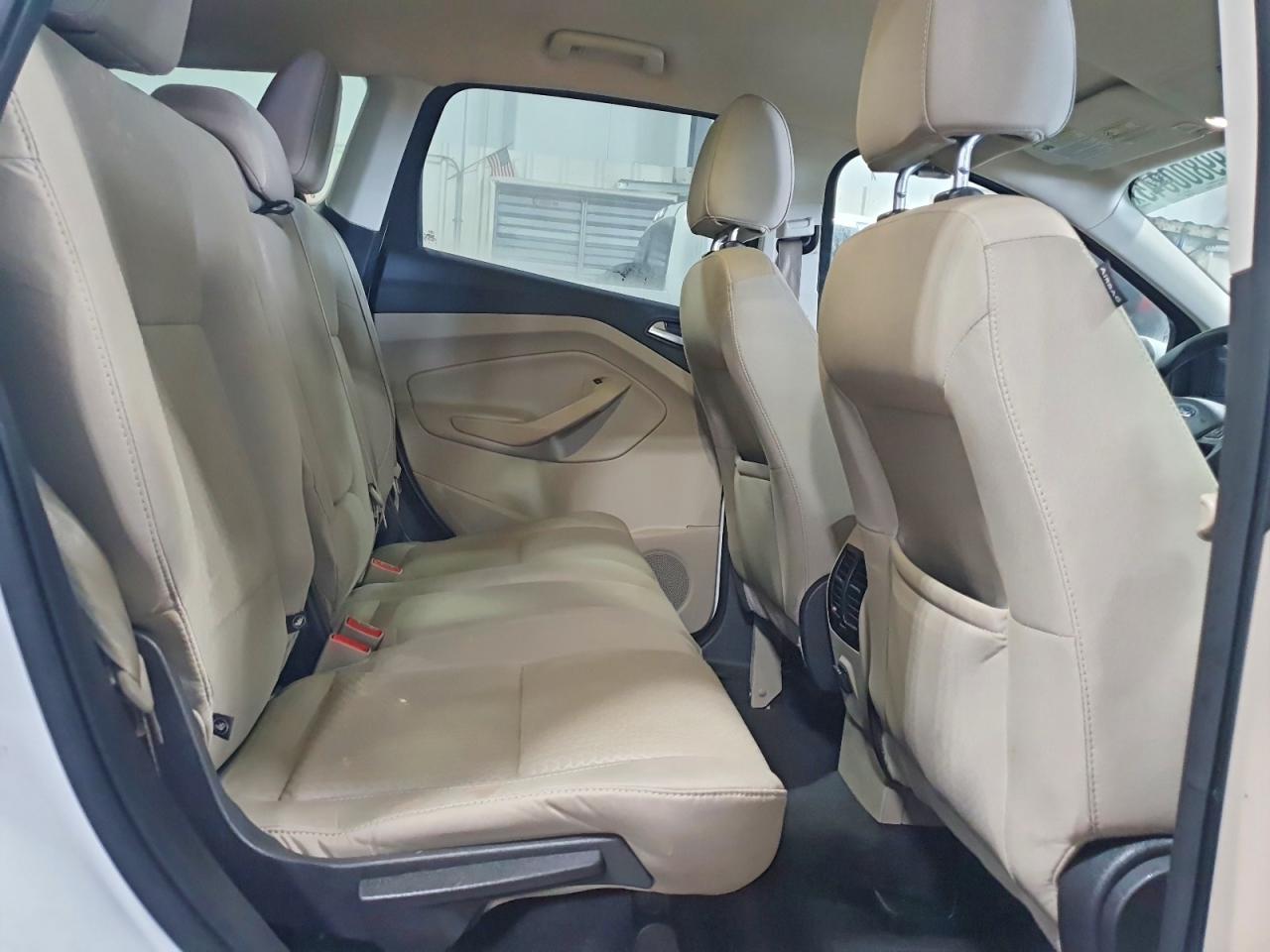 2017 FORD ESCAPE SE photo 11