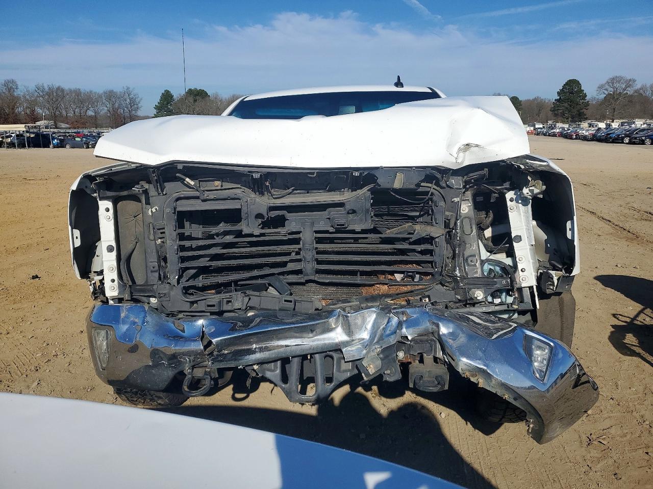 2018 CHEVROLET SILVERADO K1500 LT photo 5