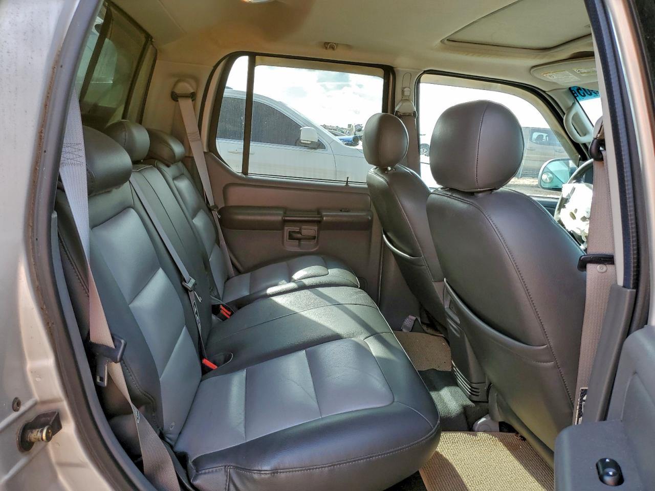 2004 FORD EXPLORER SPORT TRAC photo 10