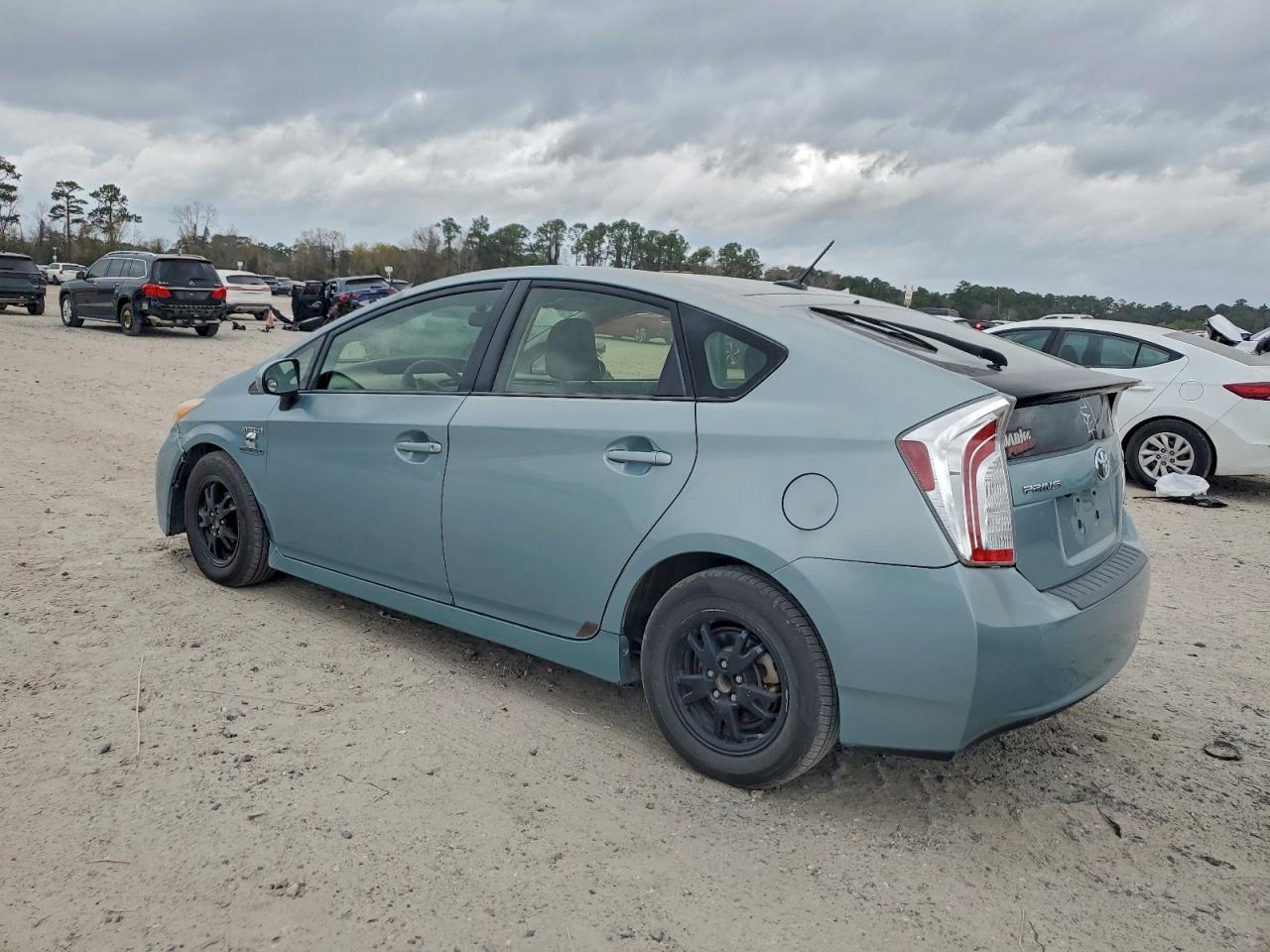 2012 TOYOTA PRIUS photo 2