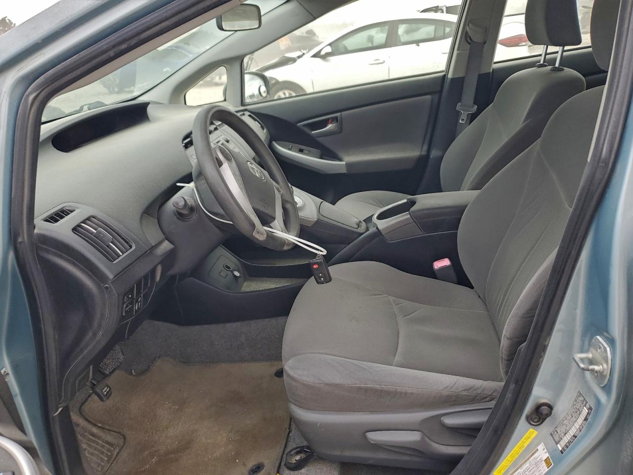 2012 TOYOTA PRIUS photo 7