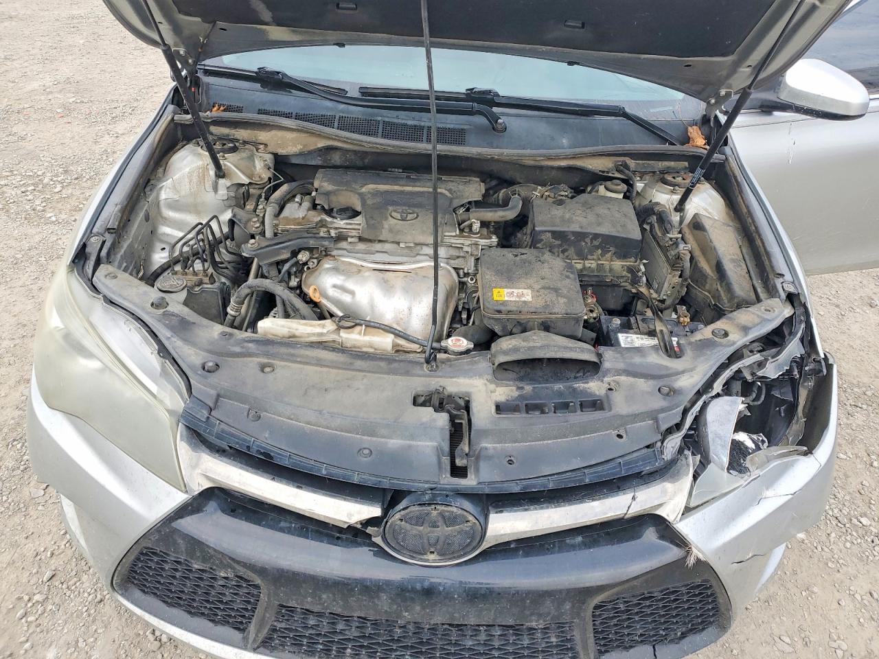 2017 TOYOTA CAMRY LE photo 11