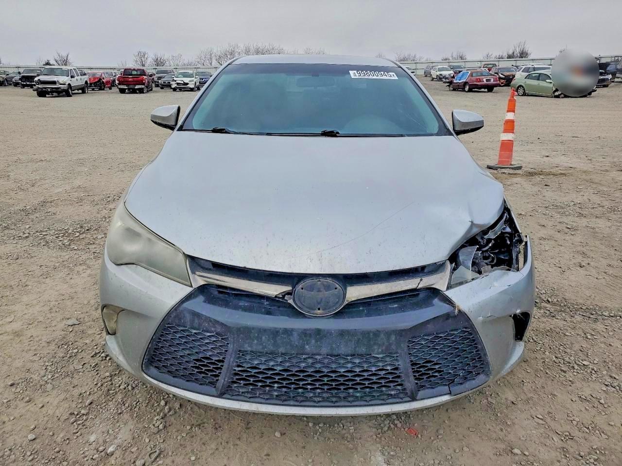 2017 TOYOTA CAMRY LE photo 5
