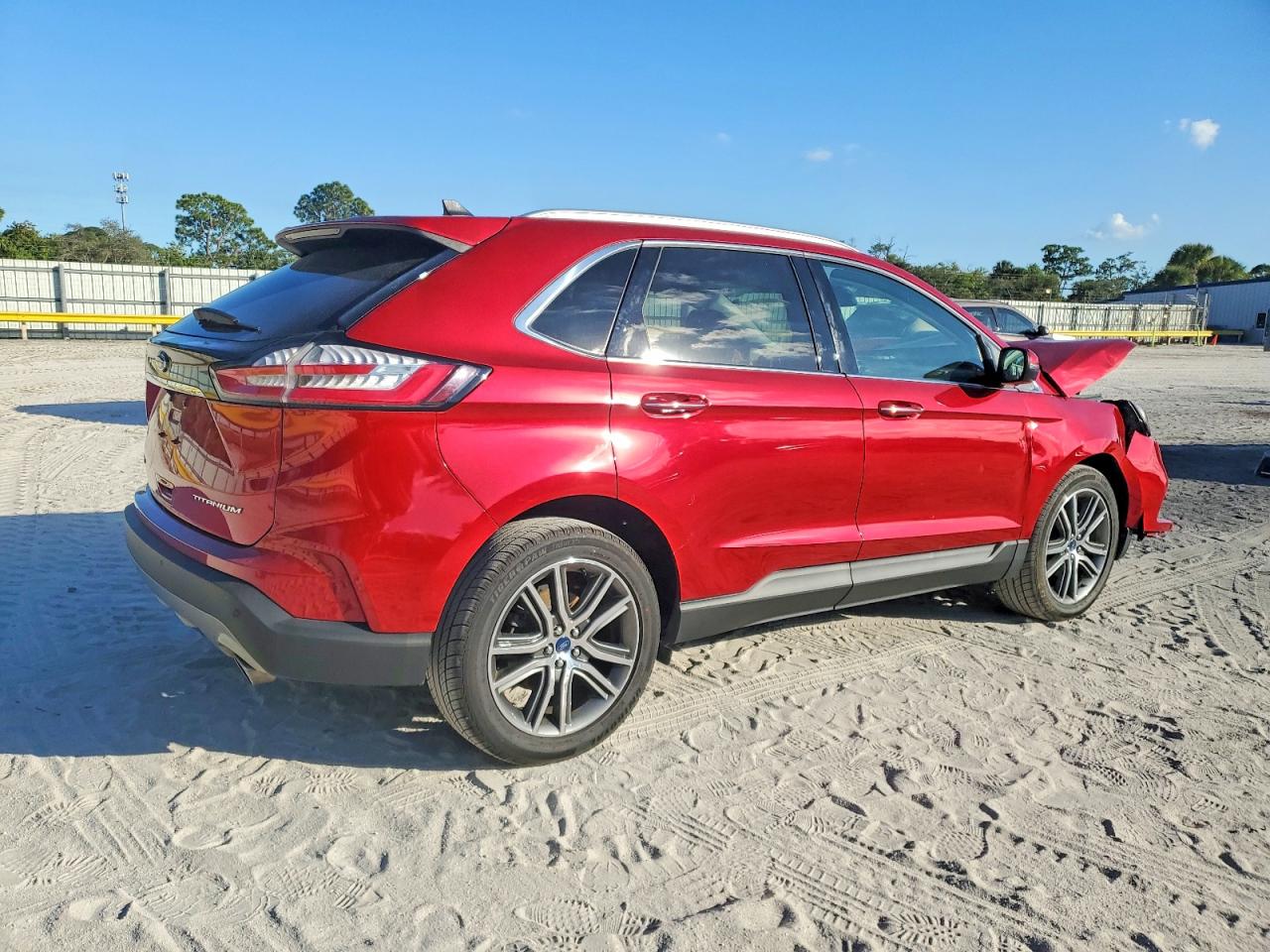 2020 FORD EDGE TITANIUM photo 3
