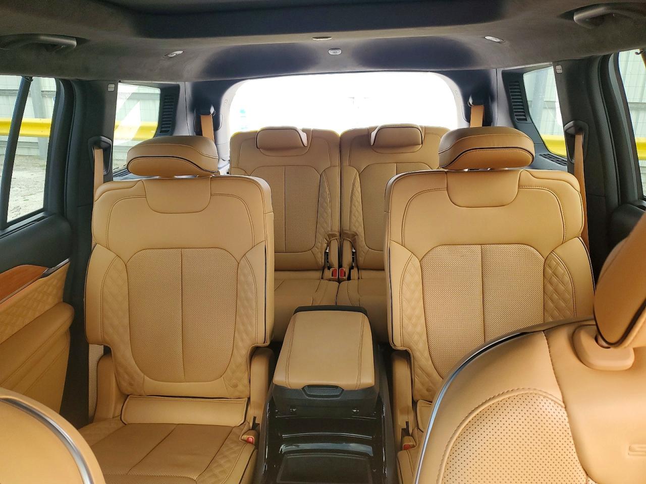 2024 JEEP GRAND CHEROKEE L SUMMIT photo 10