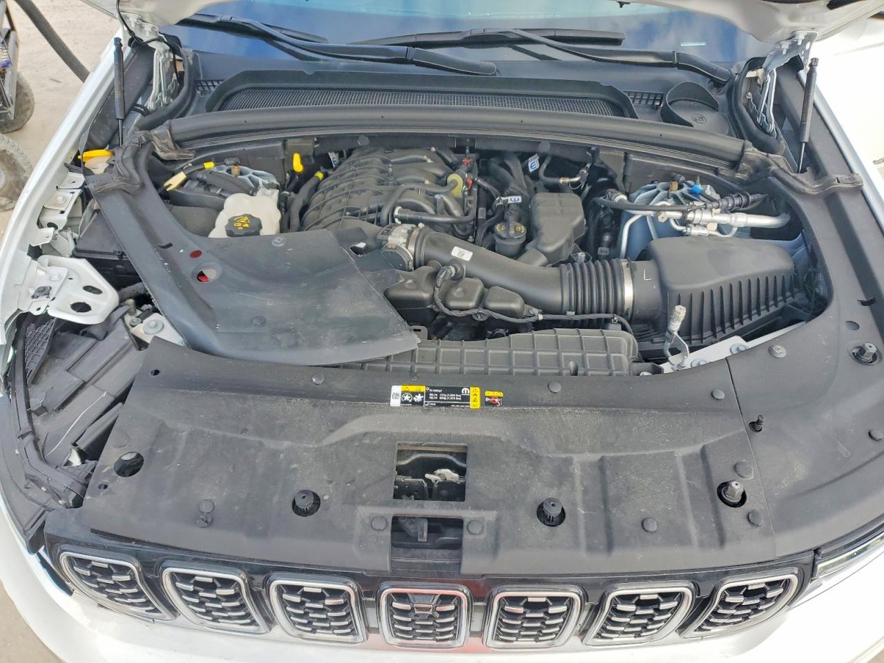 2024 JEEP GRAND CHEROKEE L SUMMIT photo 12