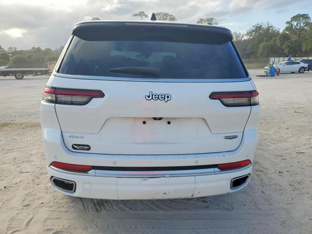 2024 JEEP GRAND CHEROKEE L SUMMIT photo 6