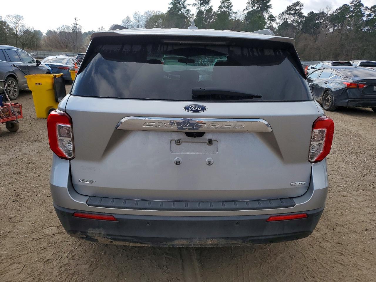 2020 FORD EXPLORER XLT photo 6