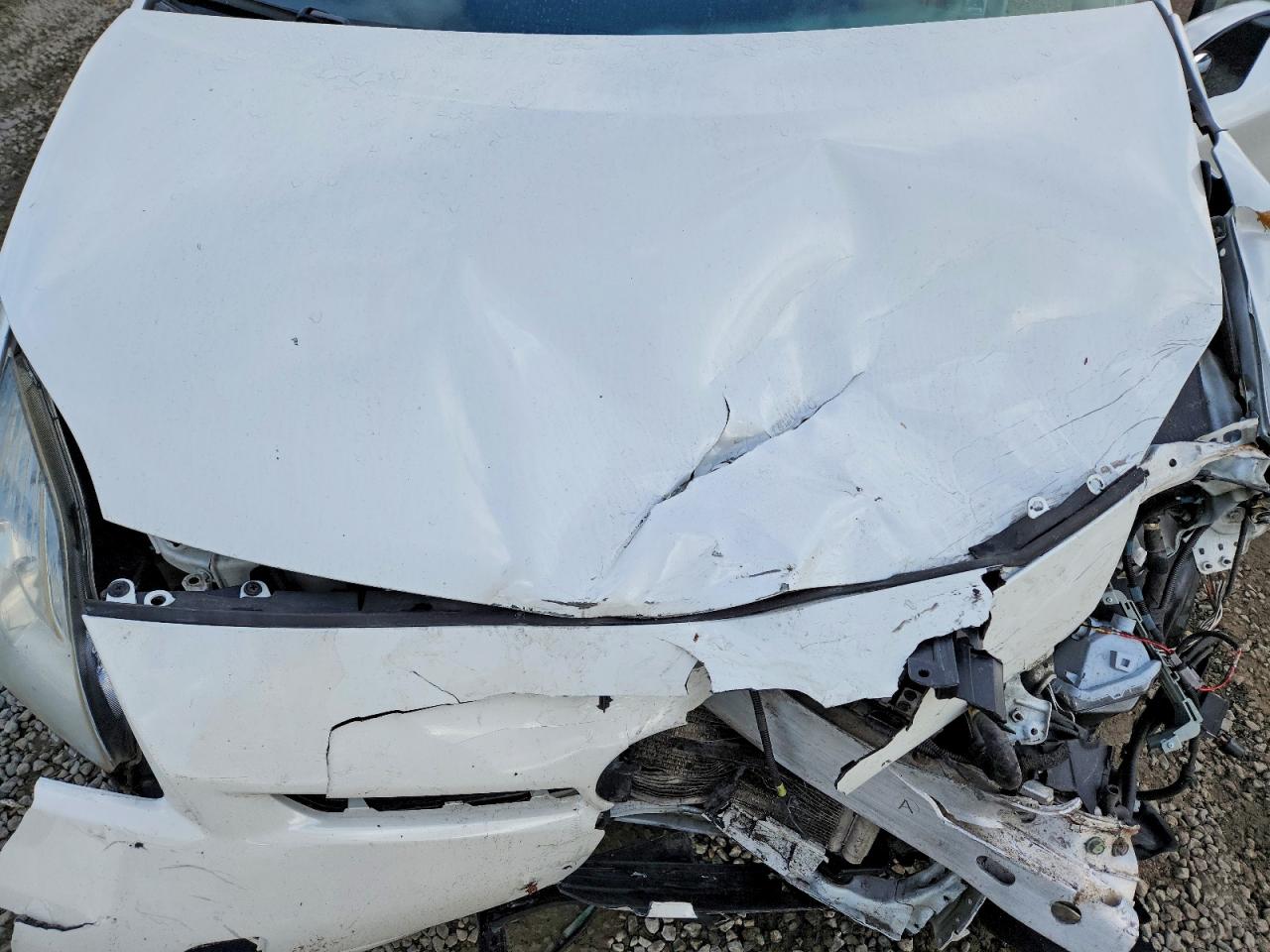 2011 TOYOTA PRIUS photo 11