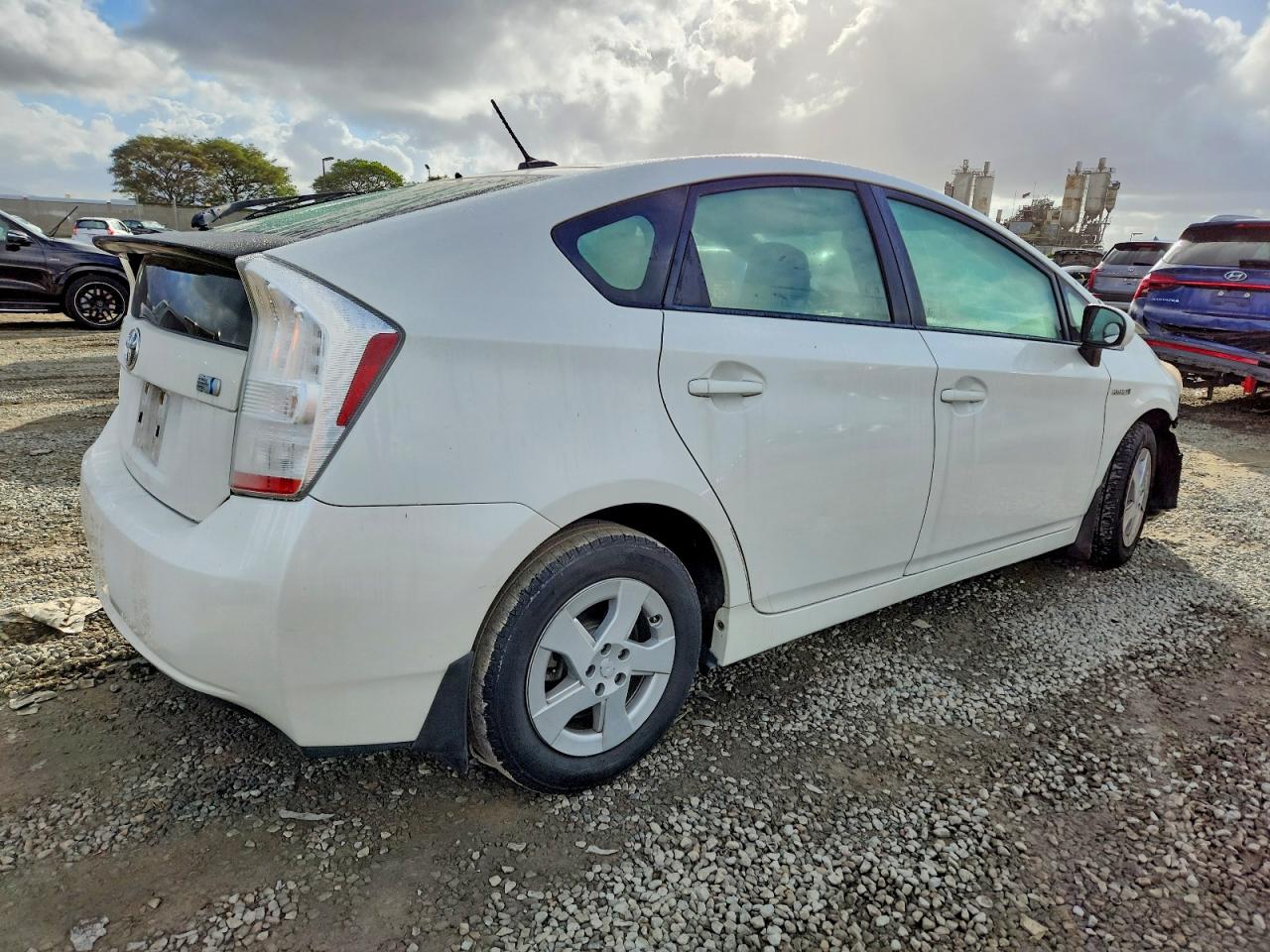 2011 TOYOTA PRIUS photo 3
