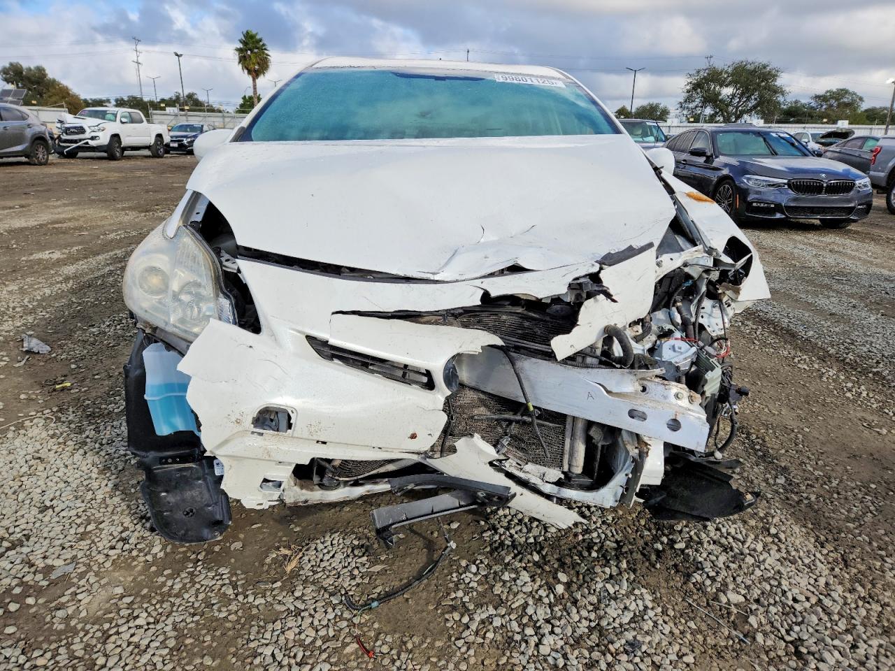 2011 TOYOTA PRIUS photo 5