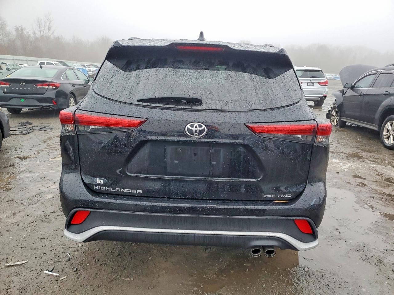 2021 TOYOTA HIGHLANDER XSE photo 6