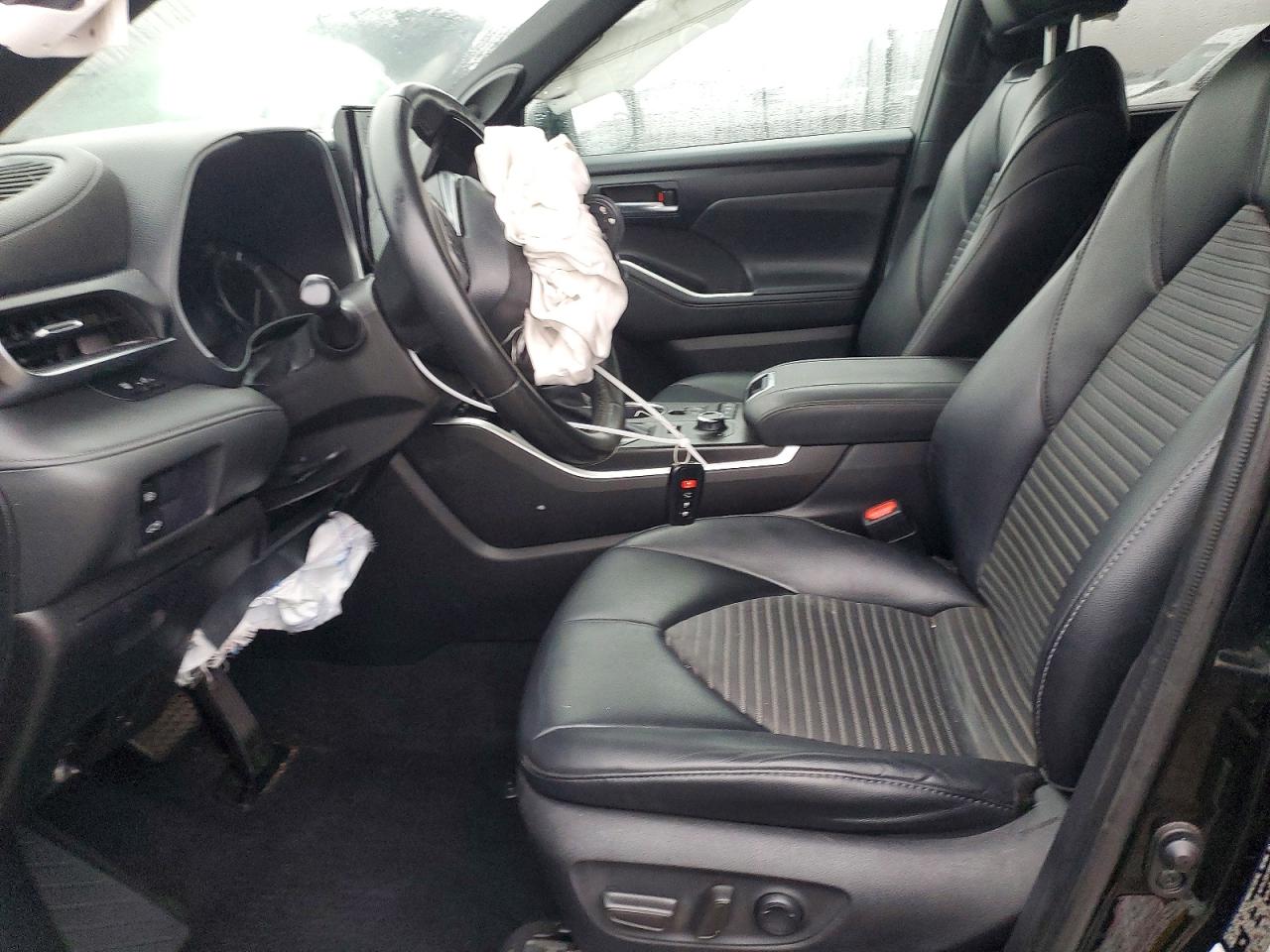 2021 TOYOTA HIGHLANDER XSE photo 7