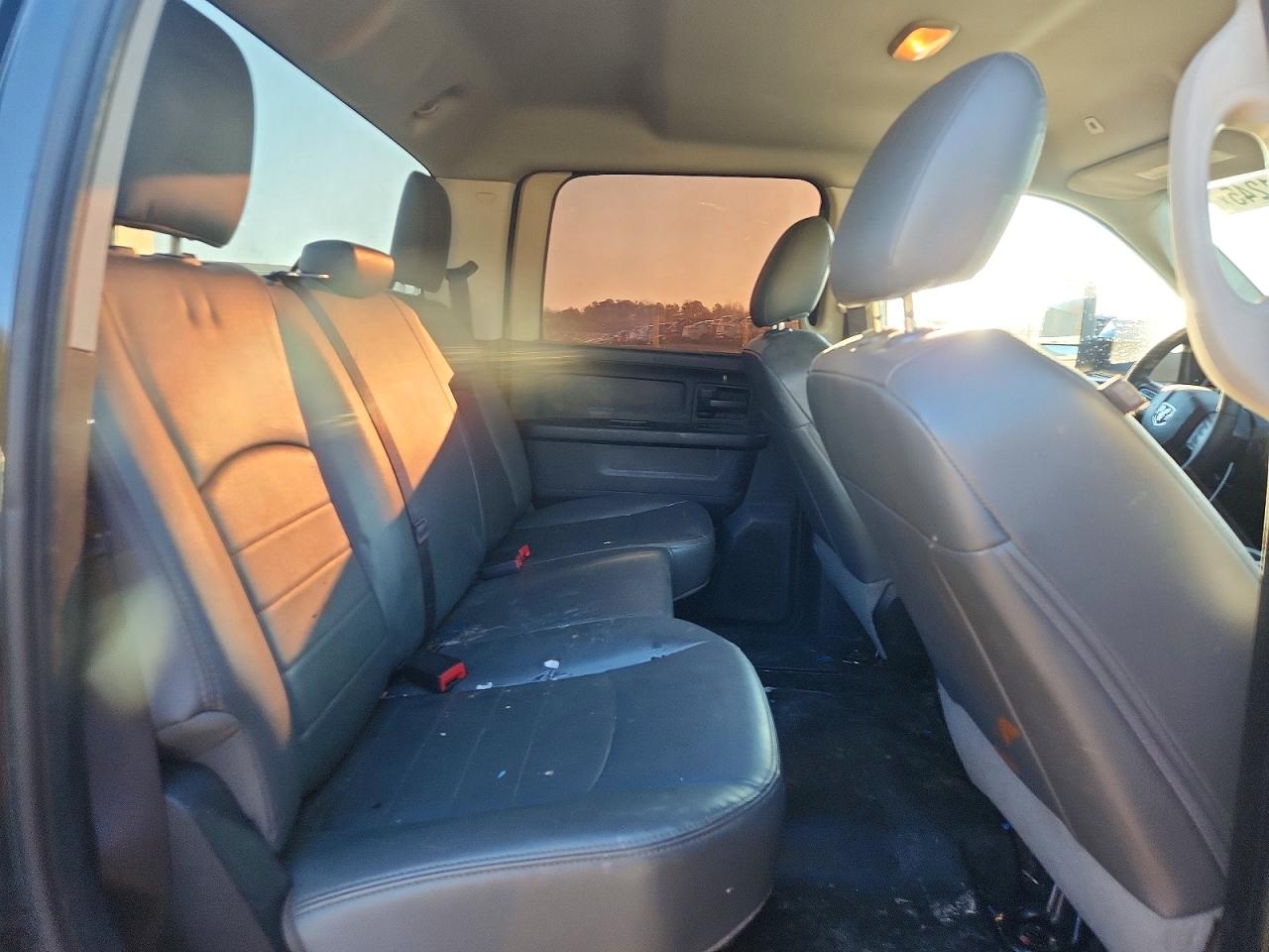 2018 RAM 2500 ST photo 10